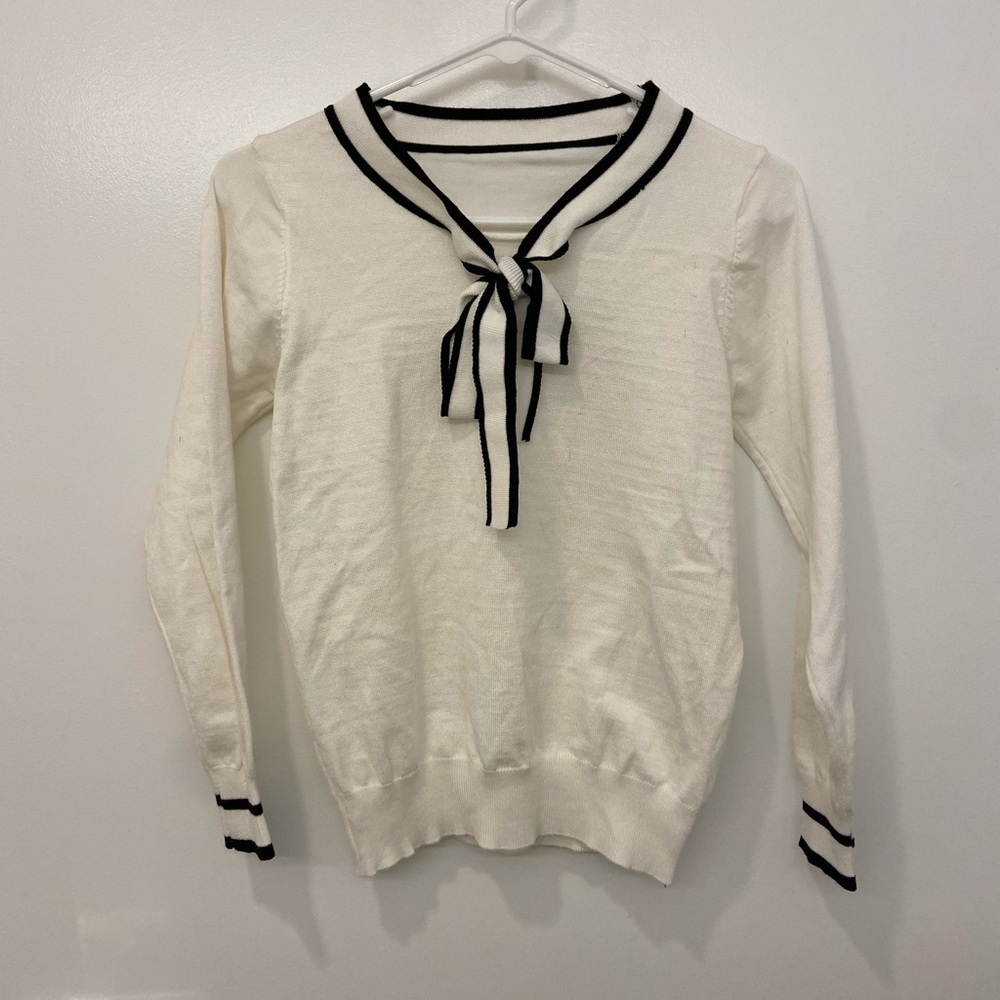 Elegant White Sweater with Black Accents